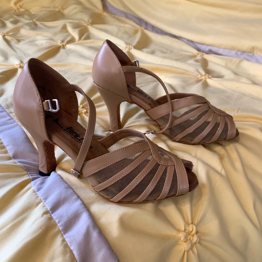 Character dance shoes